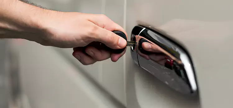 Why Choose Our Auto Locksmith Team in West Allis, WI?